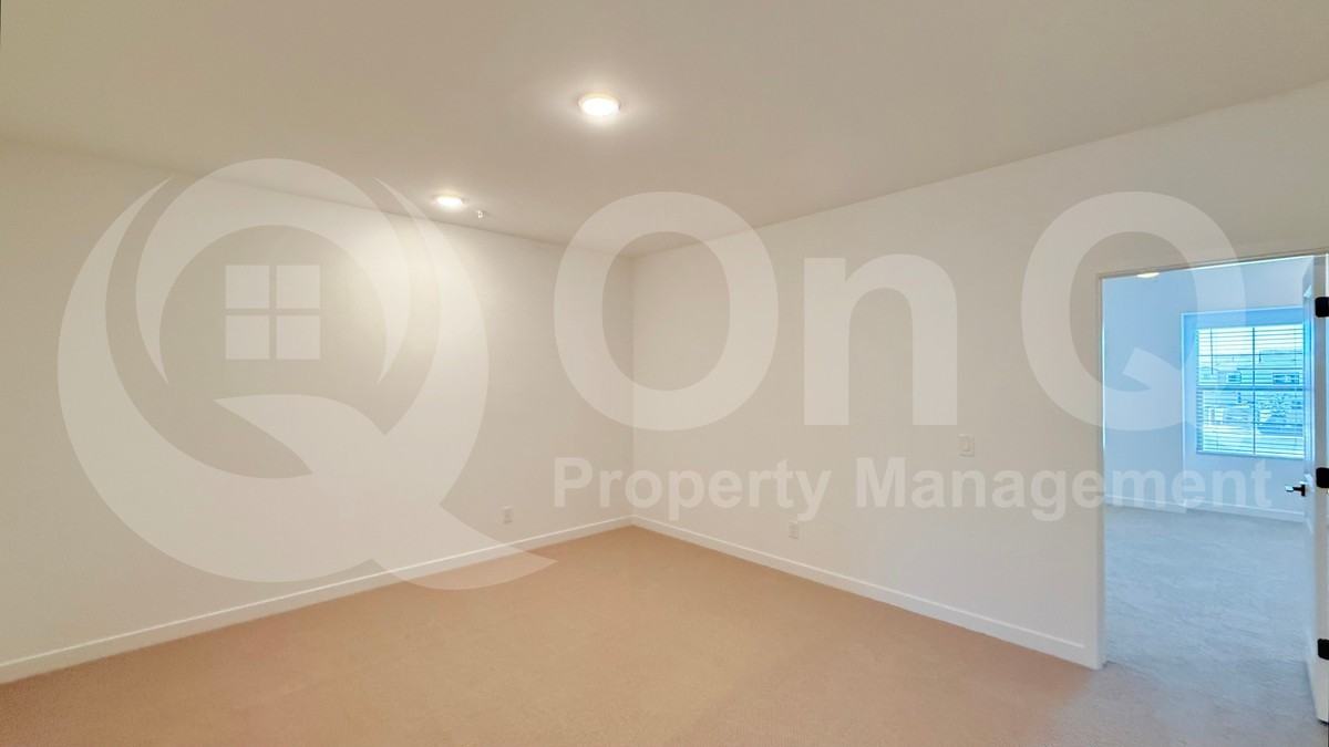 2746 Red Fox Road - Photo 2 of 15