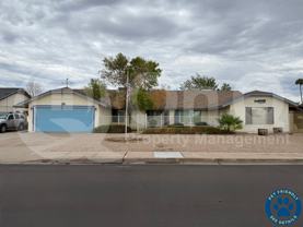 8102 W Sweetwater Ave - Photo 1 of 1