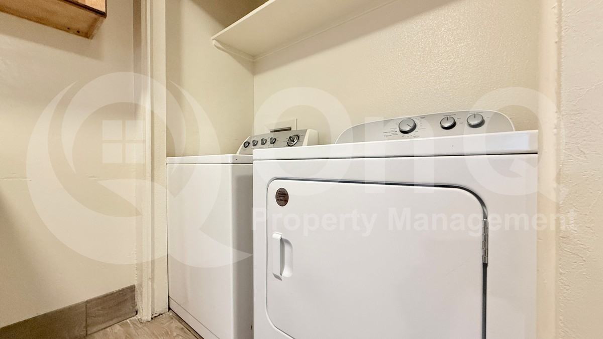 1821 S Jefferson Ave #1 - Photo 7 of 17