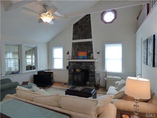 36 Lakeshore Dr N - Photo 3 of 25