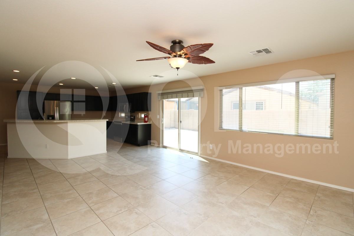 2565 E Southern Ave #153 - Photo 6 of 23