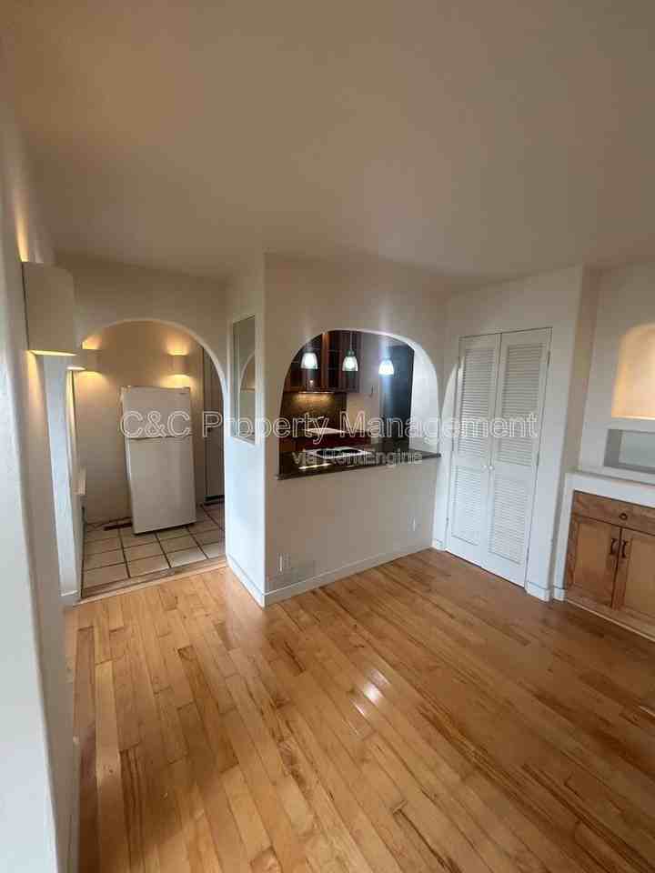 1194 Sterling Avenue