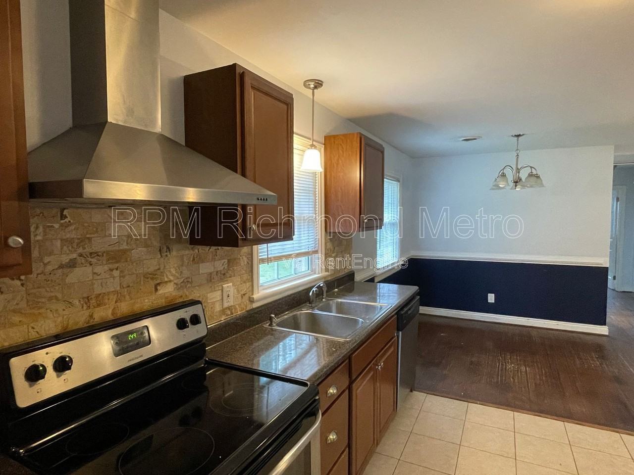 3600 Ghent Dr - Photo 4 of 26