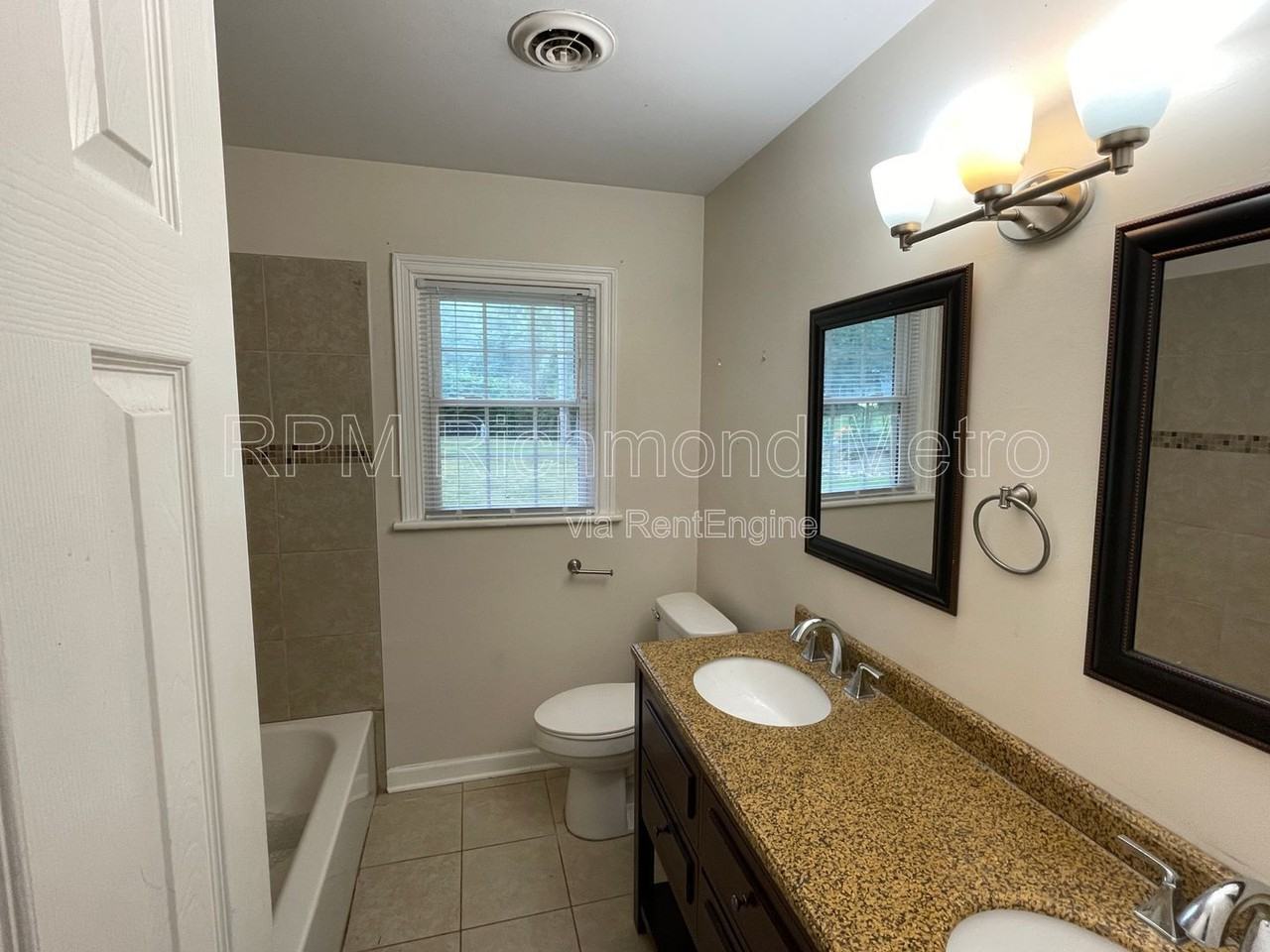 3600 Ghent Dr - Photo 7 of 26