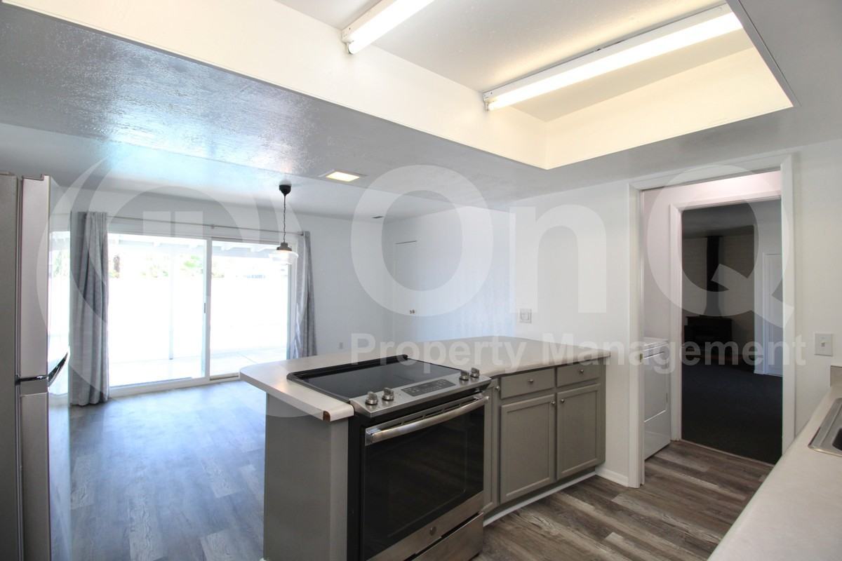 124 East Minton Drive - Photo 6 of 30