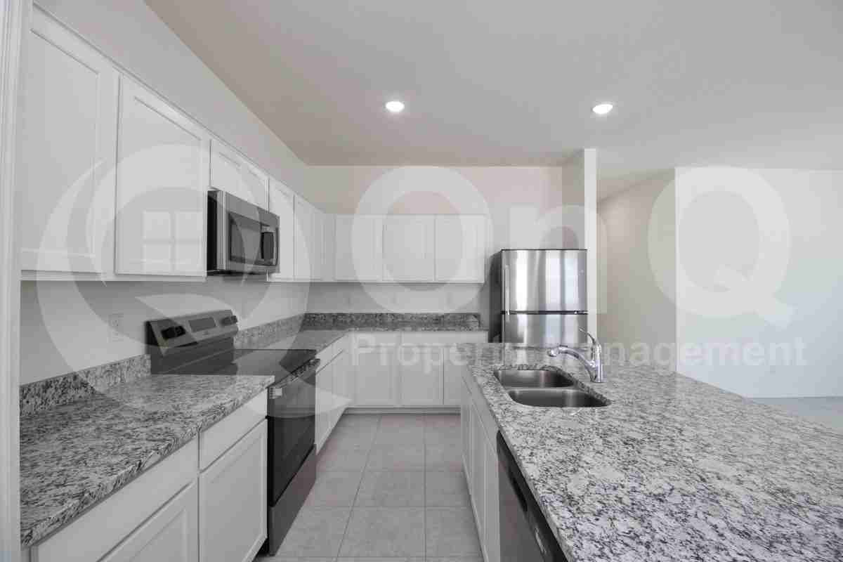 24182 West Hidalgo Avenue - Photo 7 of 27