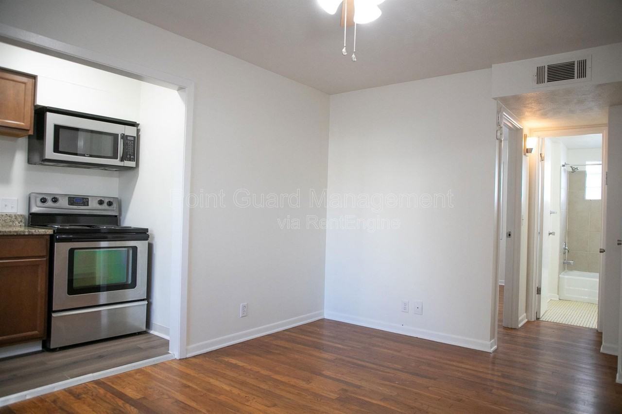 4916 California St #6 - Photo 2 of 15