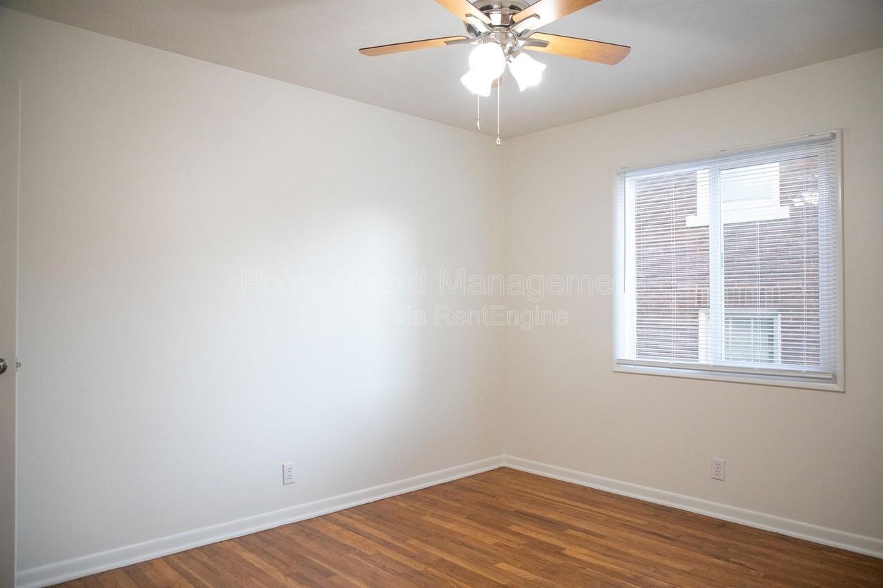 4916 California St #6 - Photo 5 of 15