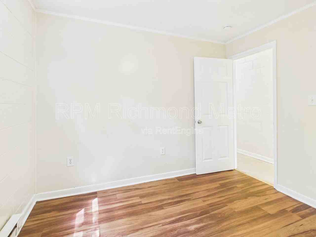 923 North 20th Street #C - Photo 7 of 33