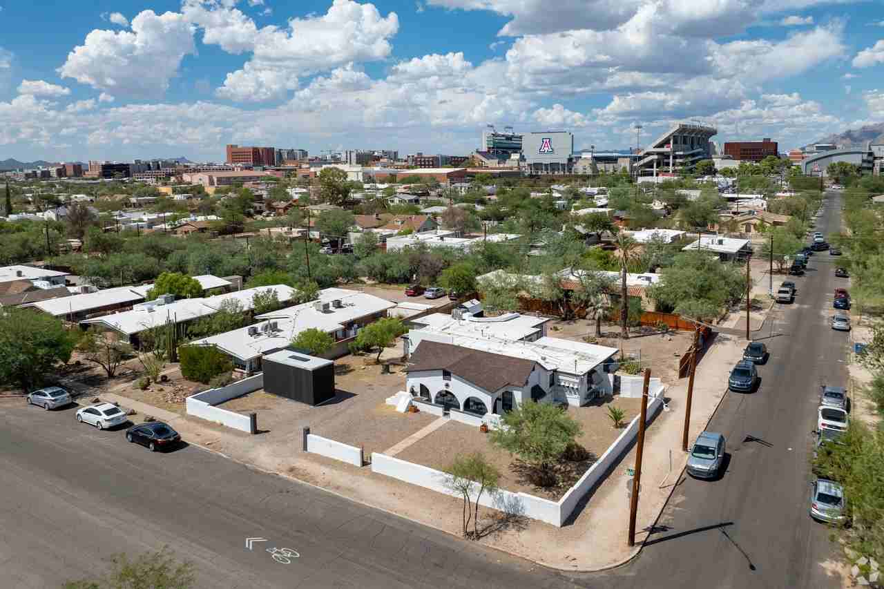 The River Bungalows of Historic Rincon Heights - Photo 3 of 42