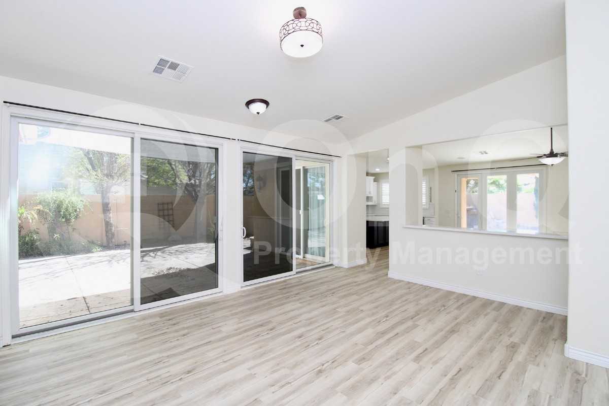 2451 E Honeysuckle Pl - Photo 5 of 24