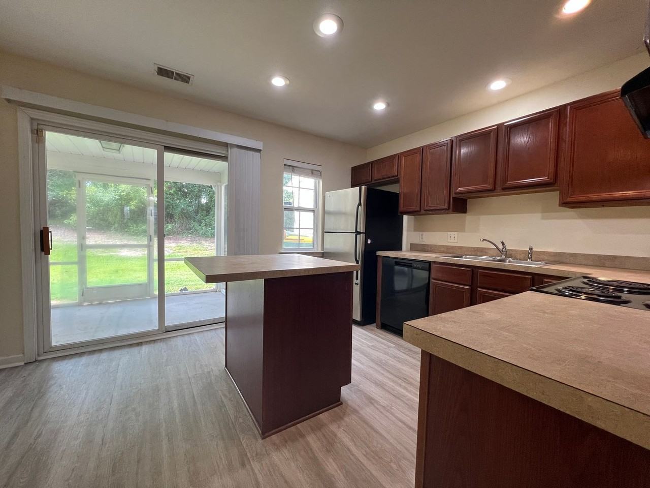 200 Sonata Cir - Photo 7 of 14