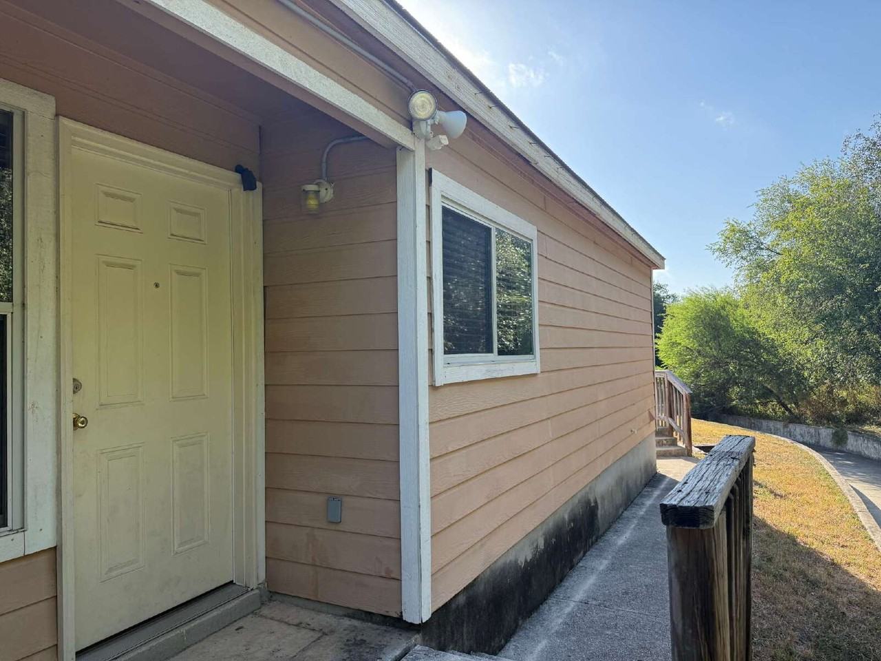 8003 Maverick Climb - Photo 3 of 15