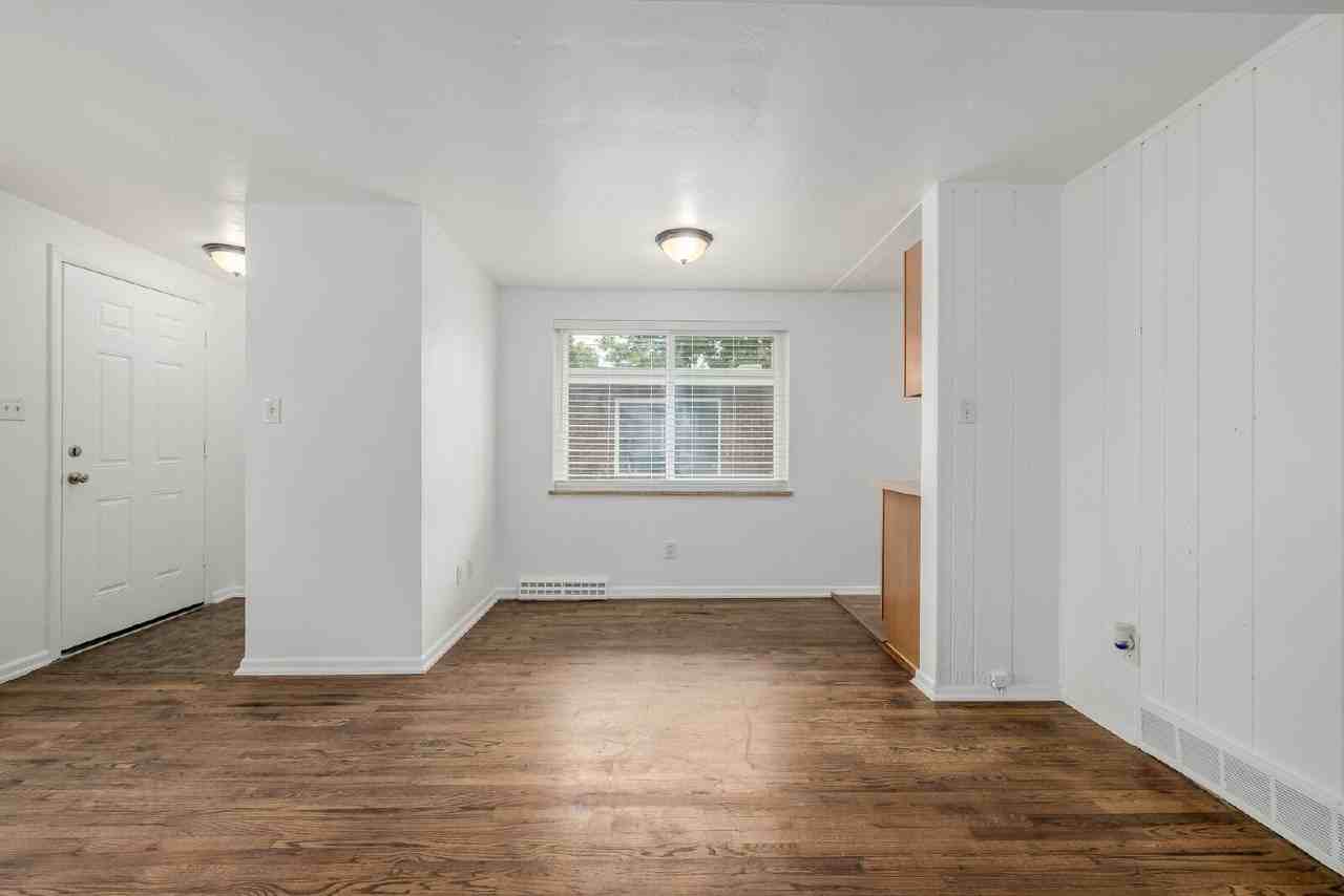 1116 Dallas St - Photo 5 of 22