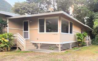 featured image of 41-978B Waikupanaha St