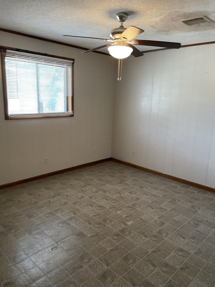 1490 Joe Miller Rd #2 - Photo 4 of 9