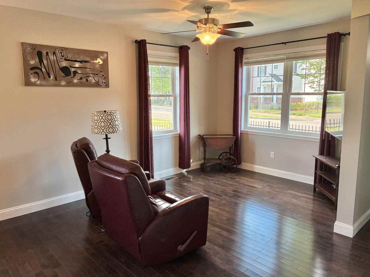 301 Zephyr Rd - Photo 3 of 38