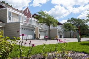 895 Wescott Sq #895 - Photo 1 of 1