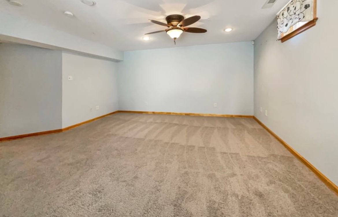 9720 Spinnaker St #NA - Photo 3 of 13