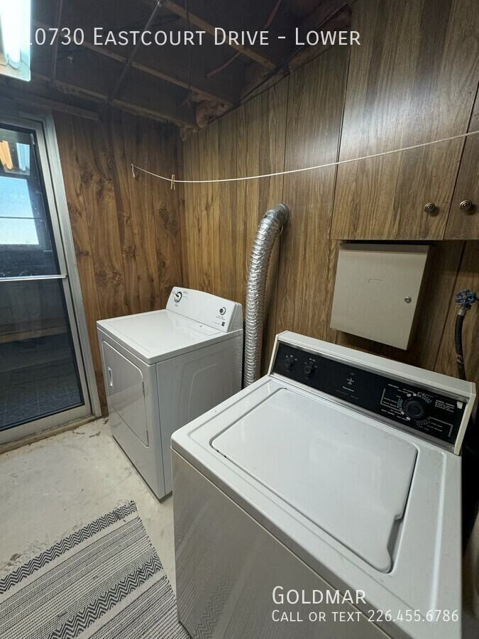 10730 Eastcourt Dr - Photo 3 of 14