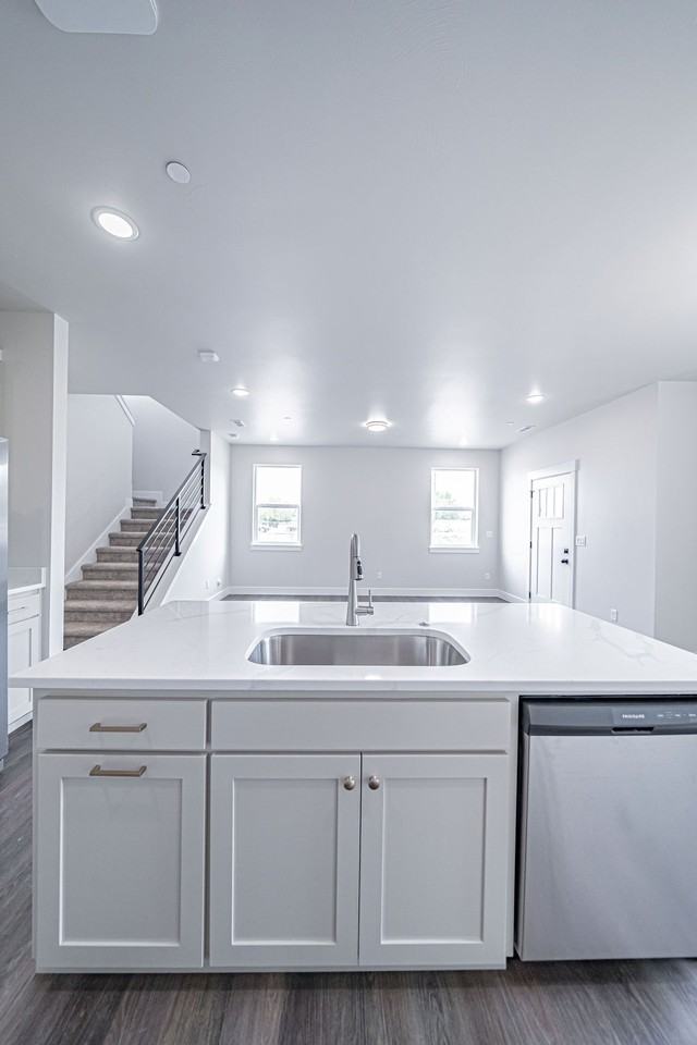 4 Huntshire Avenueend #2995 - Photo 2 of 19