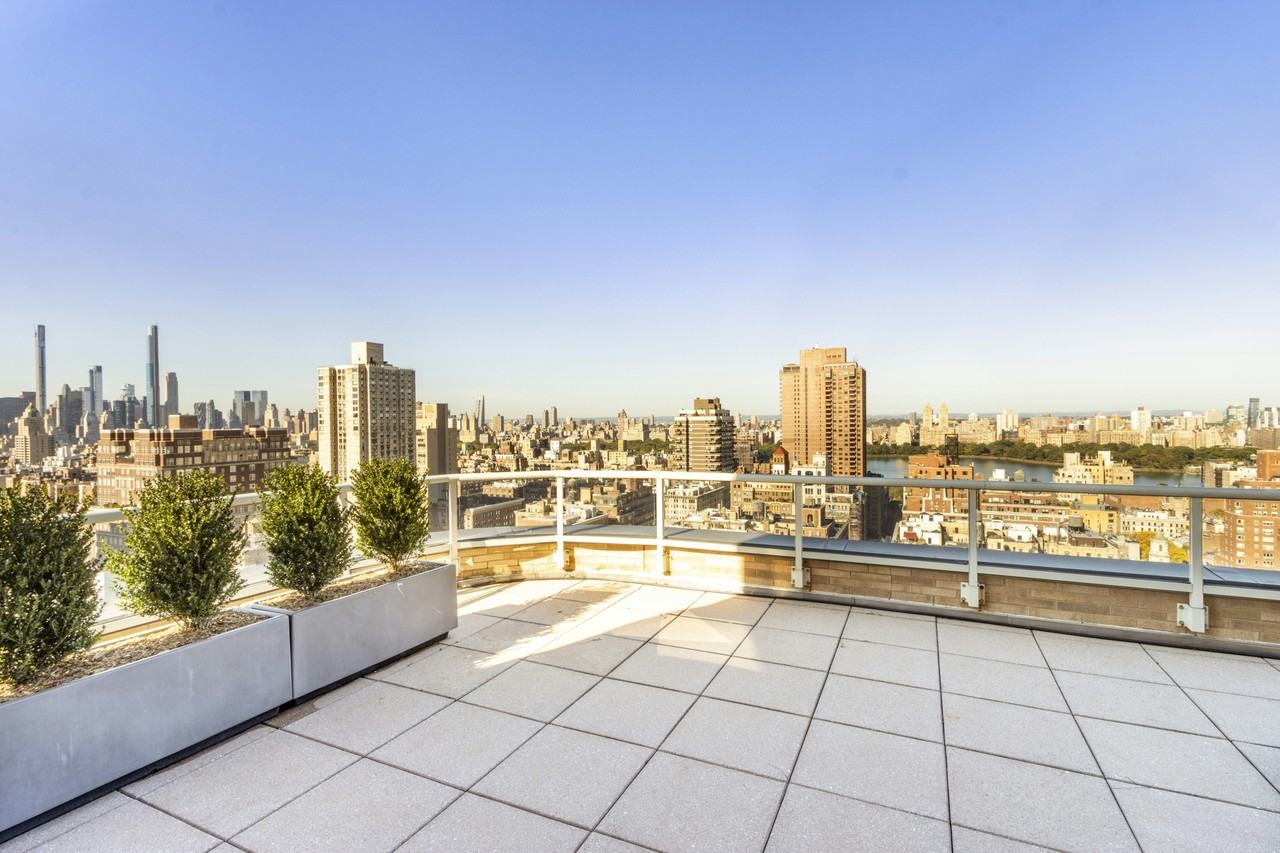 181 E 90th St - Photo 6 of 21