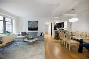 100 W 58th St #8G - Photo 1 of 1