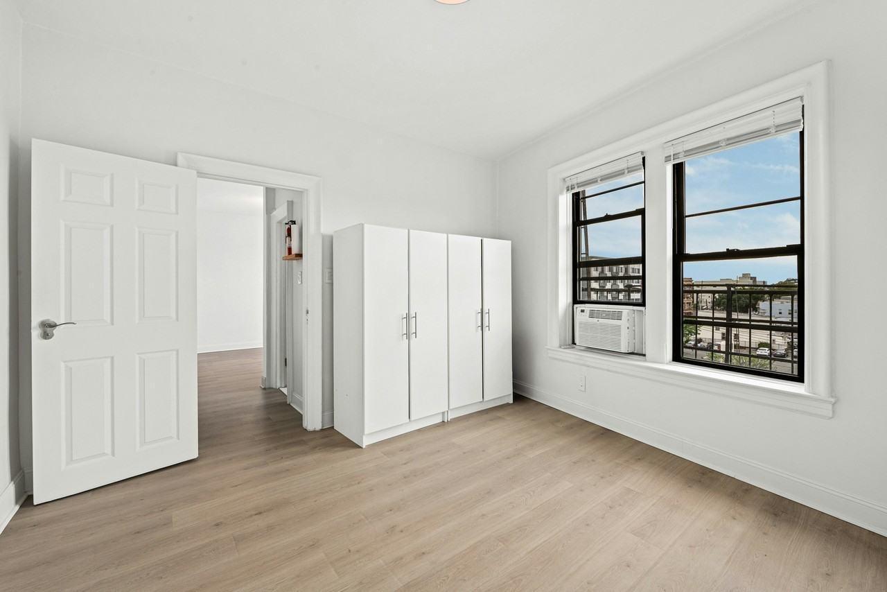 57 Corbin Ave #44 - Photo 4 of 21