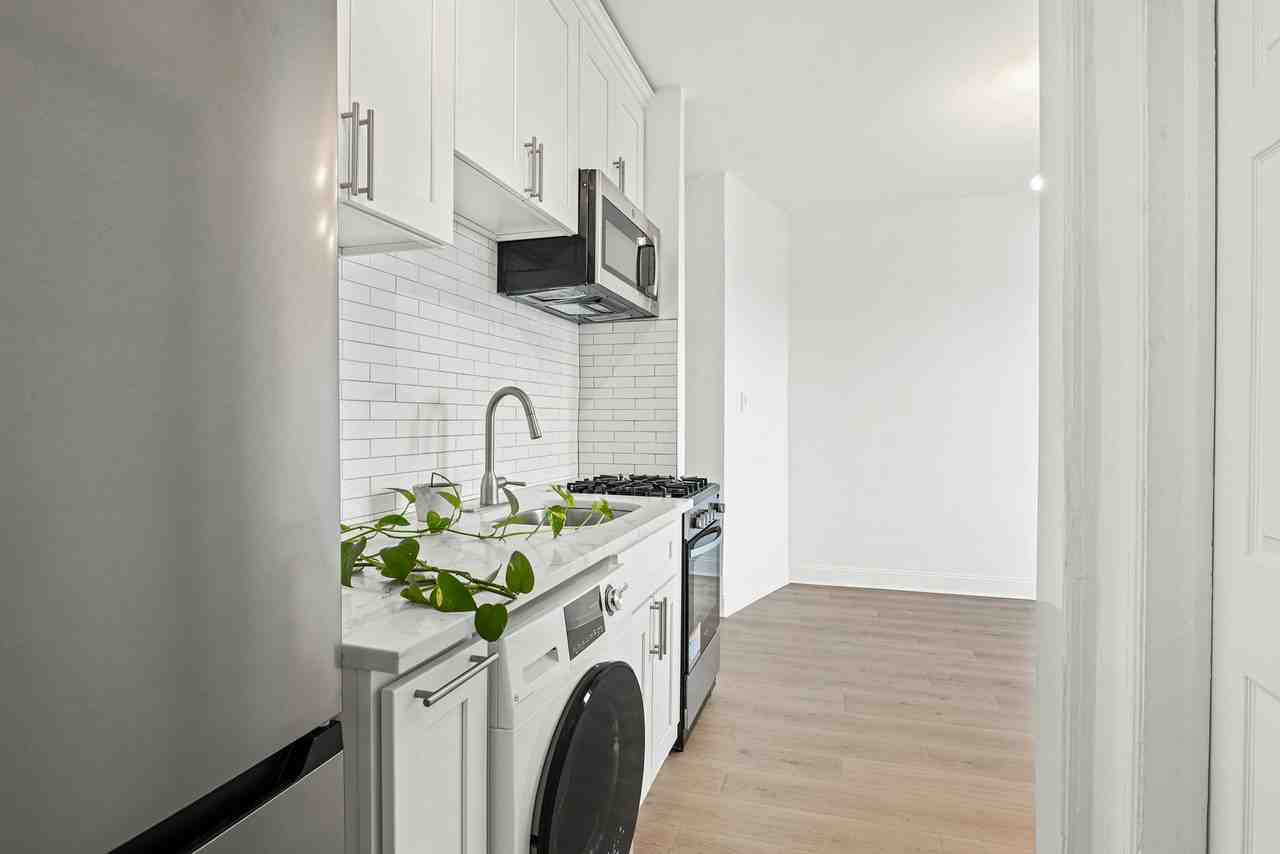 57 Corbin Ave #44 - Photo 7 of 21