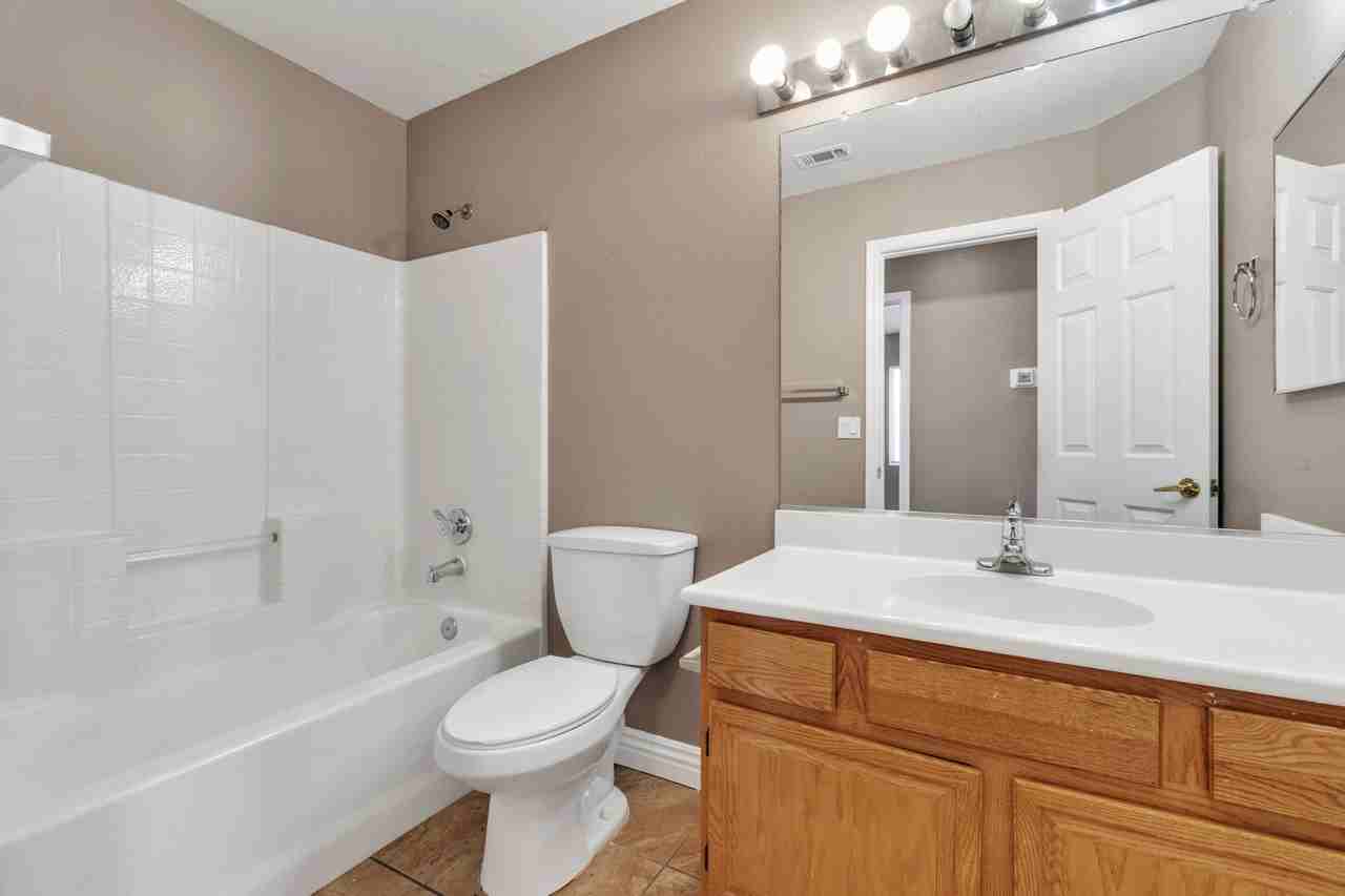 3309 Barnstaple Ct - Photo 5 of 20
