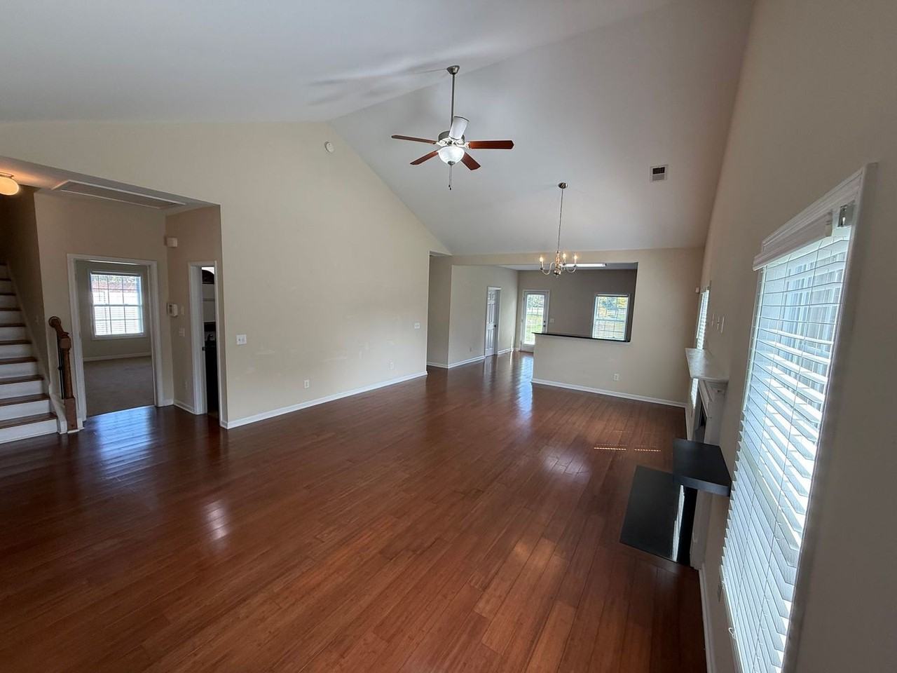 475 Albemarle Ct - Photo 7 of 10