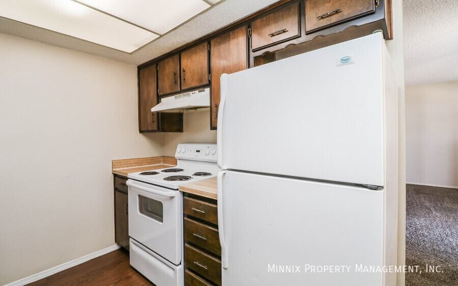 500 4th Ave #21 - Photo 4 of 27