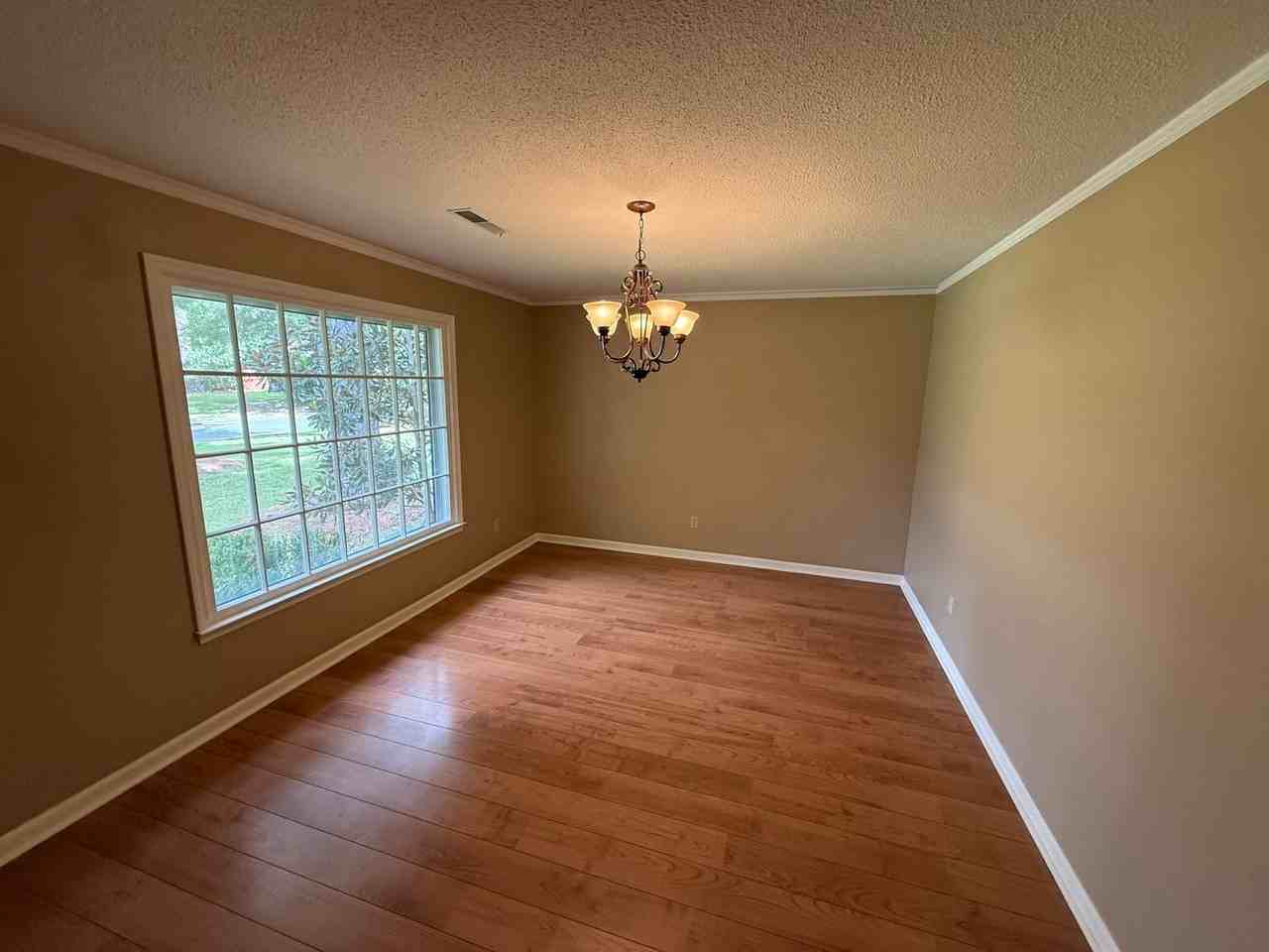 2370 Clematis Trl - Photo 2 of 26