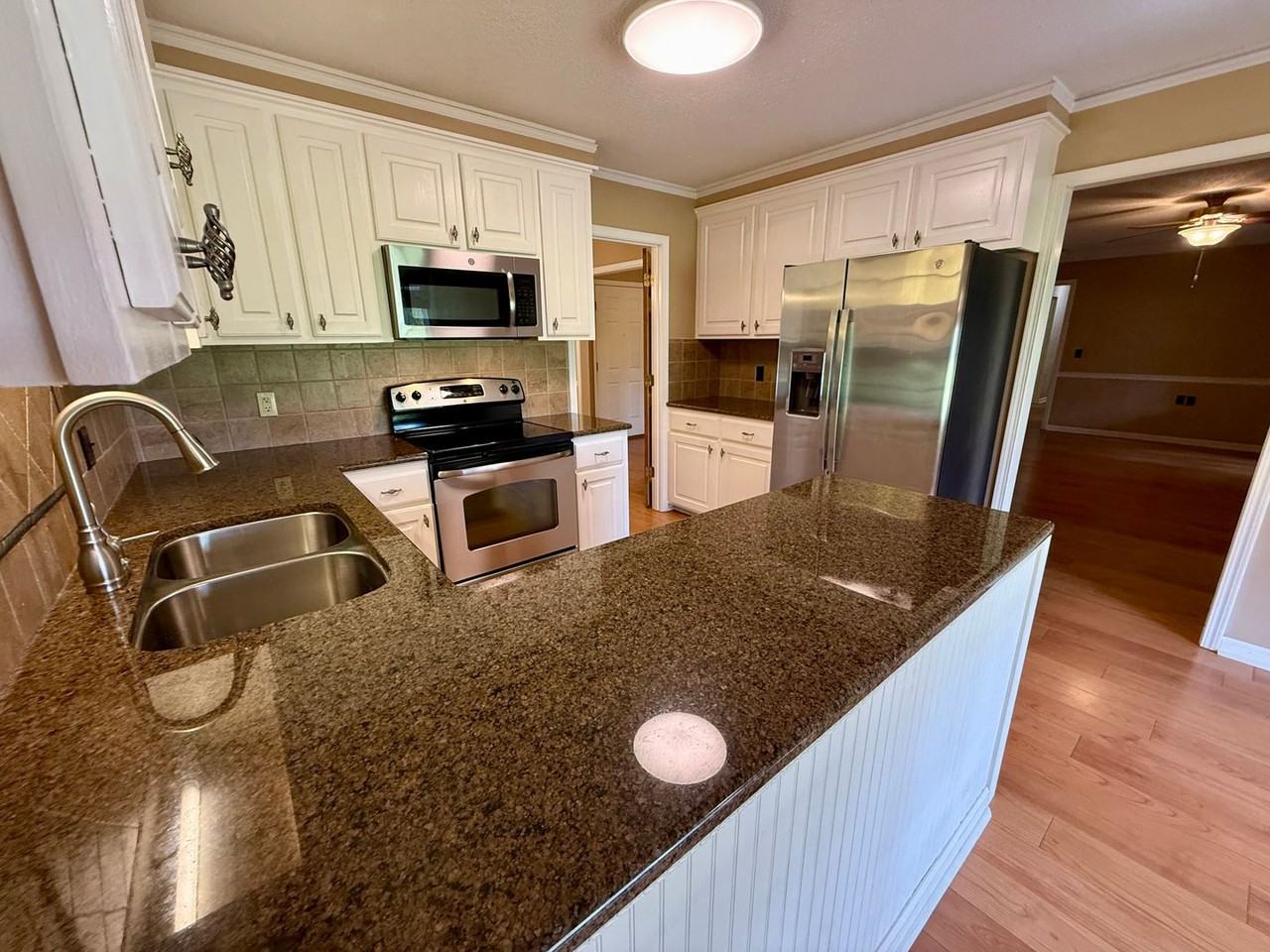 2370 Clematis Trl - Photo 6 of 26