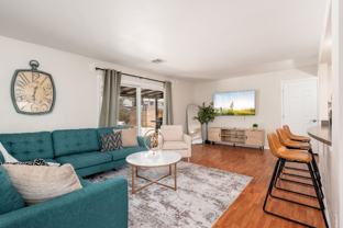 5114 S Dorsey Ln - Photo 1 of 1