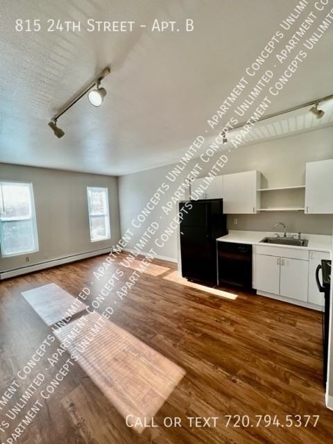 815 24th Street #B - Photo 2 of 7