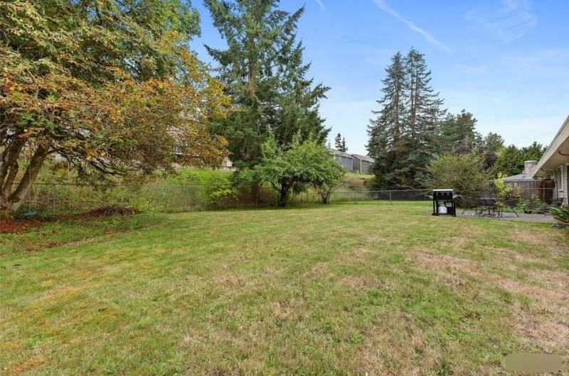 4222 201st Street Ct E - Photo 2 of 19