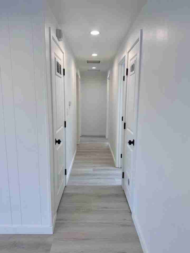 3800 Ne 7th St - Photo 3 of 12