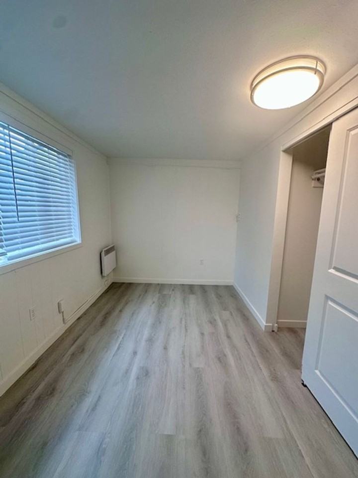 3800 Ne 7th St - Photo 6 of 12