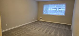 1625 S Kent Des Moines Rd #4 - Photo 1 of 1