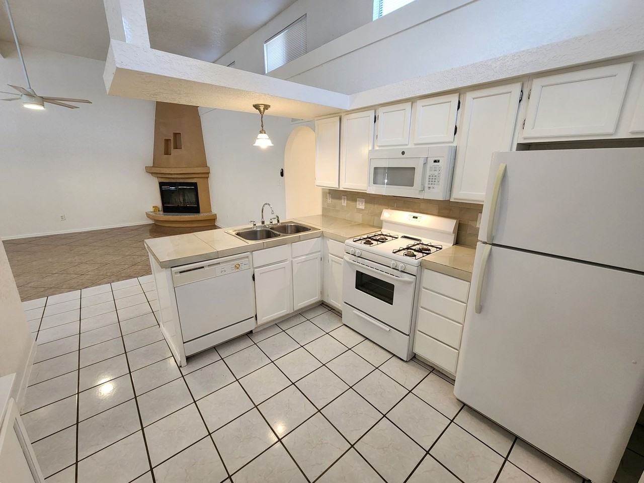 2082 Pinecone Way - Photo 6 of 23