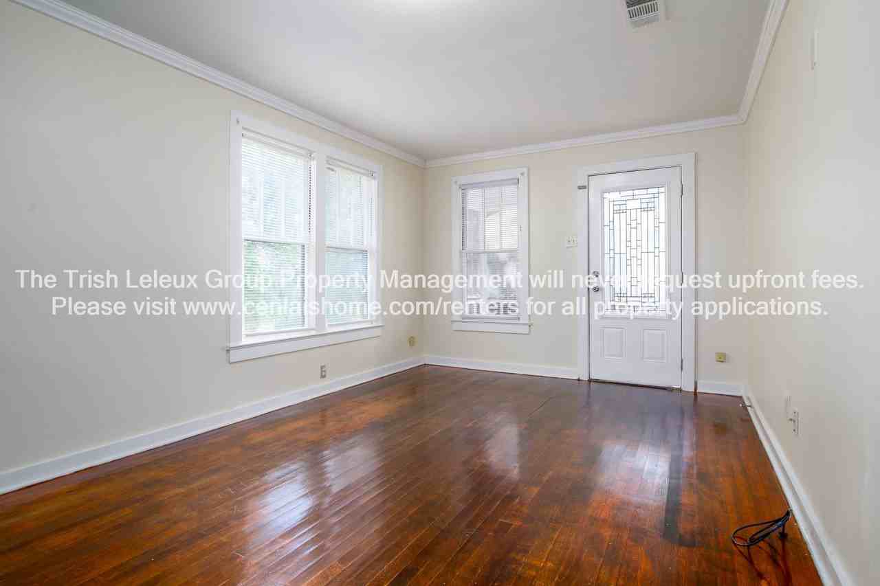 1115 Berry St - Photo 2 of 10