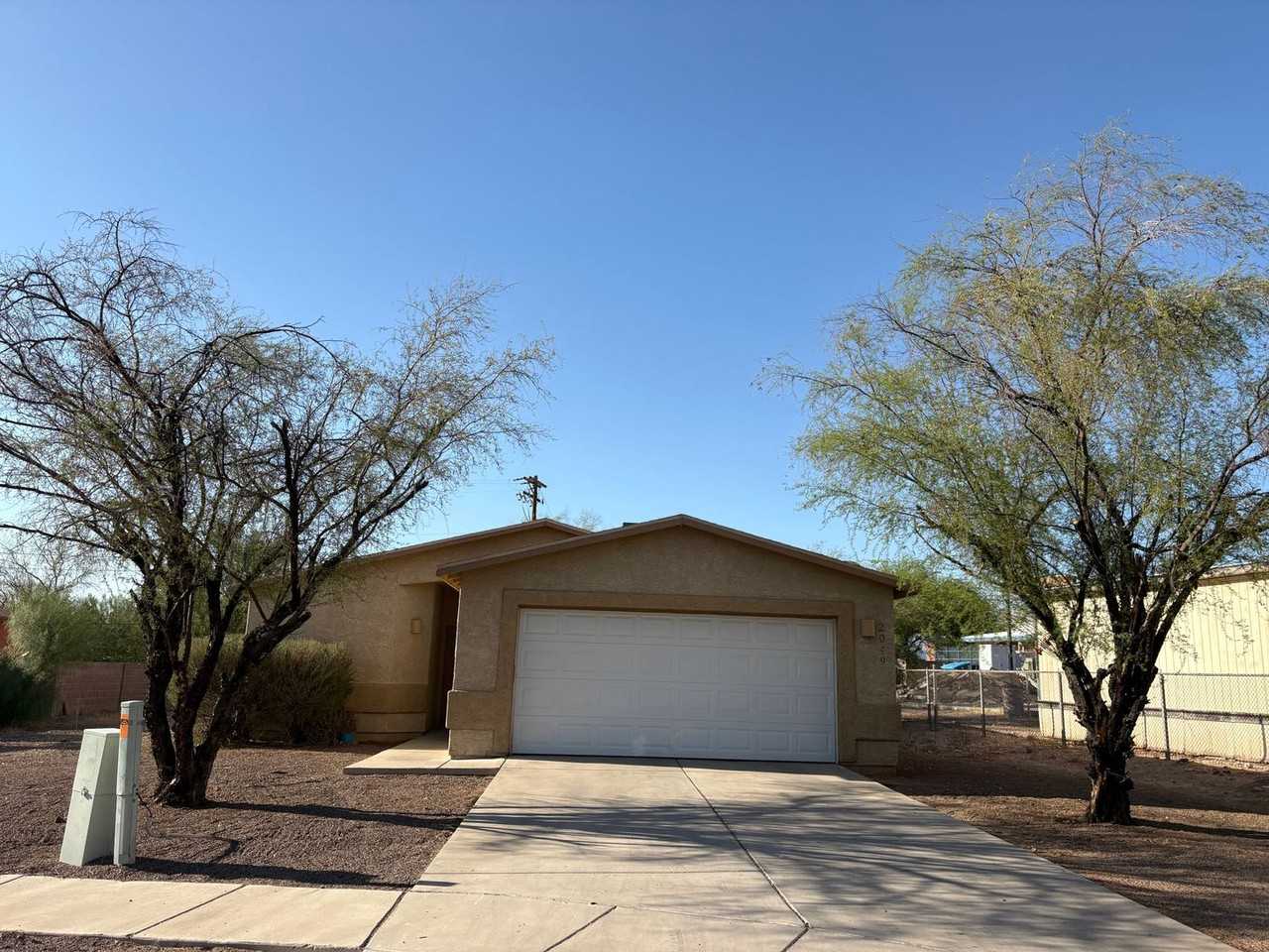 2049 E Cochise Vis - Photo 2 of 26