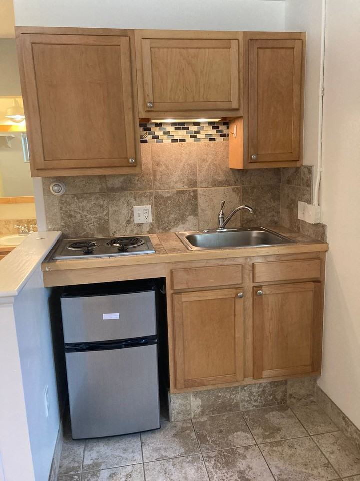 Regency II Apartments - Photo 2 of 35