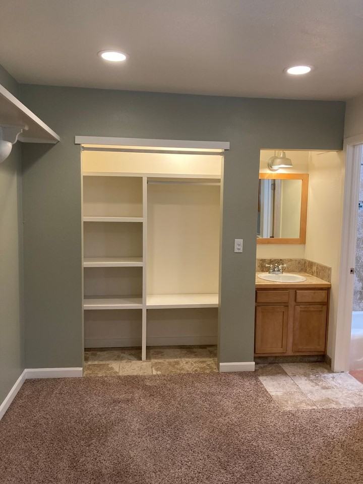 Regency II Apartments - Photo 3 of 35