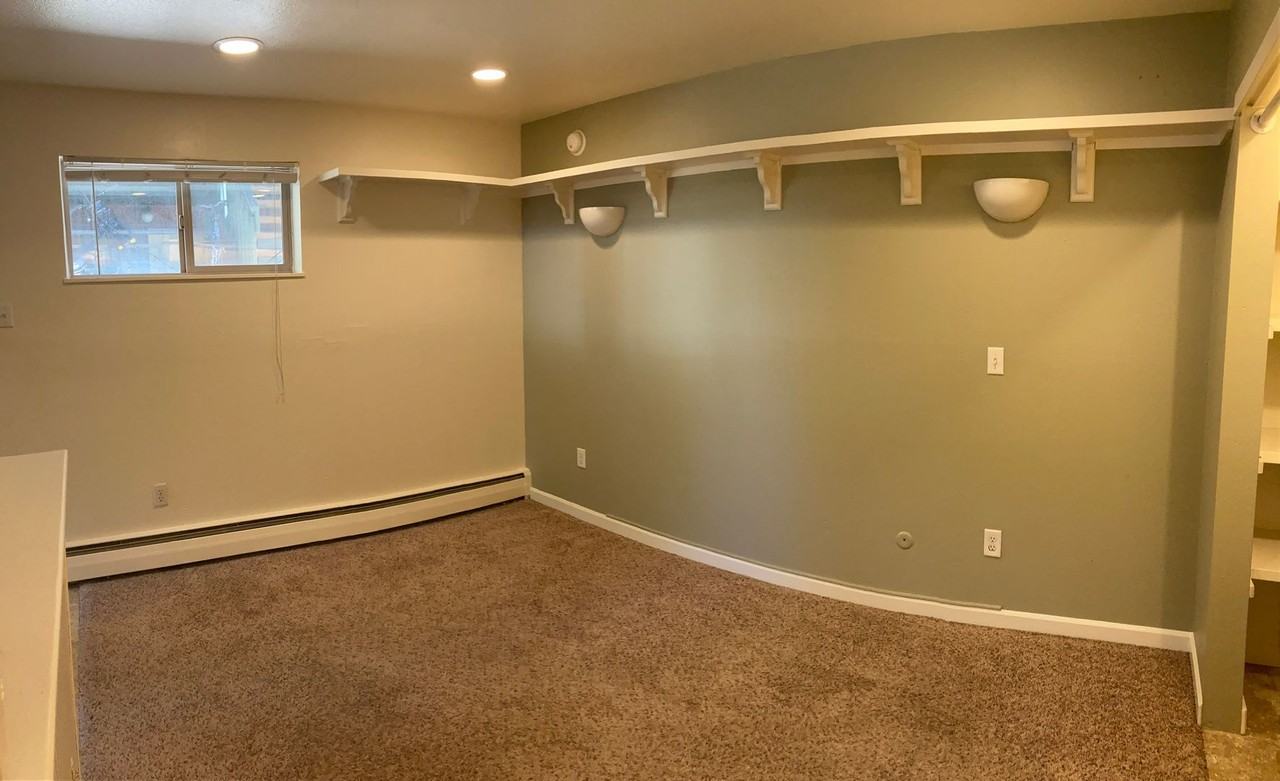 Regency II Apartments - Photo 6 of 35