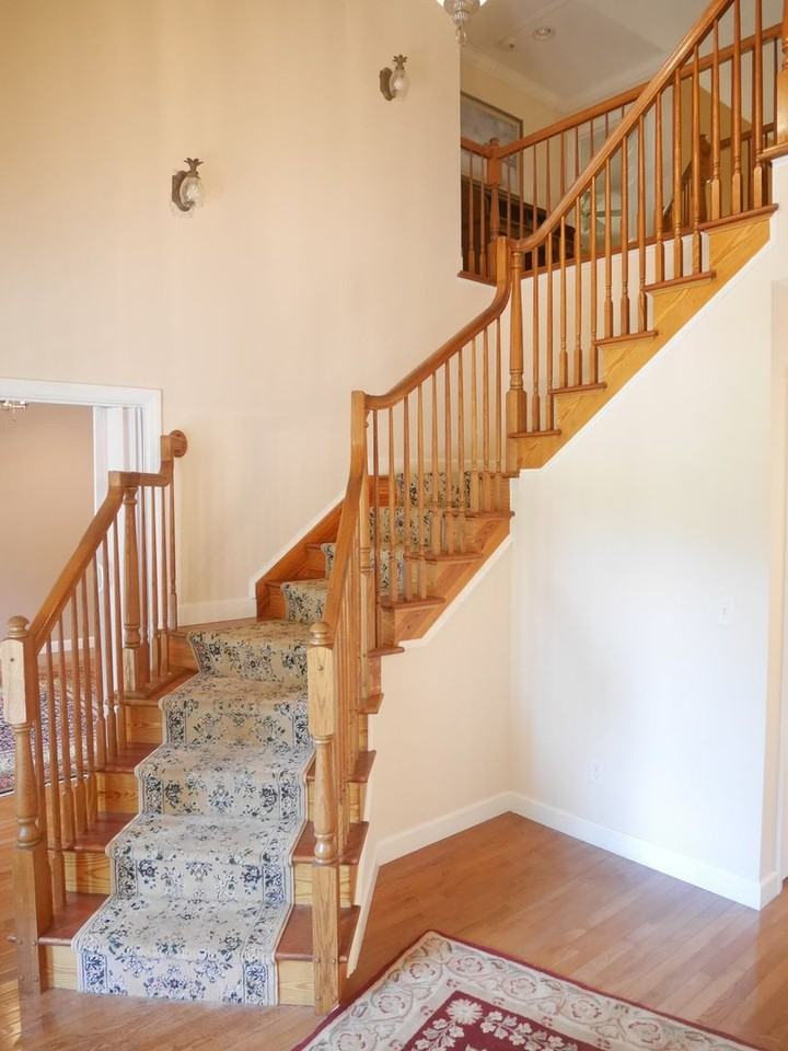36 Harborview Rd - Photo 4 of 35