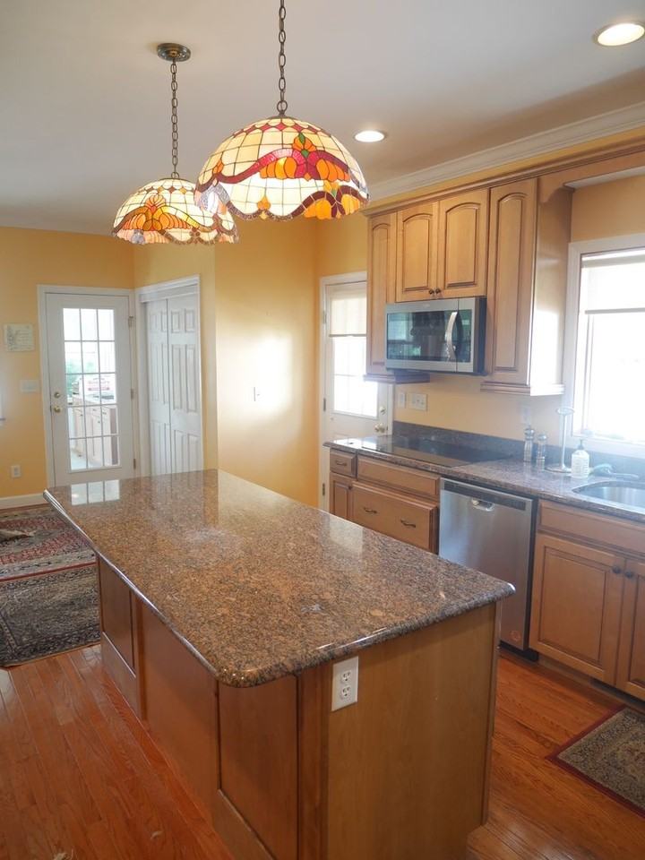 36 Harborview Rd - Photo 6 of 35