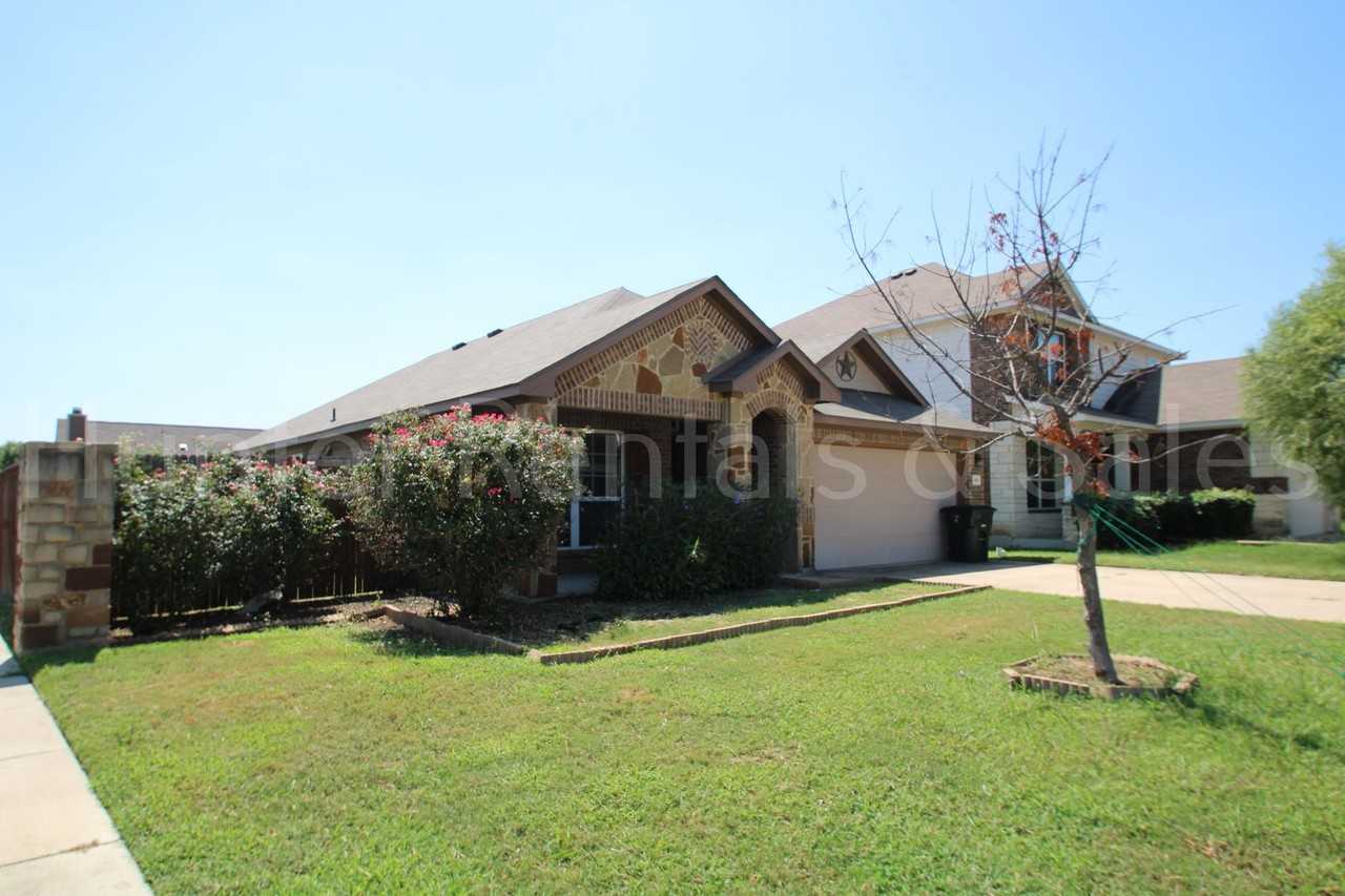 3418 Rusack Drive - Photo 2 of 29