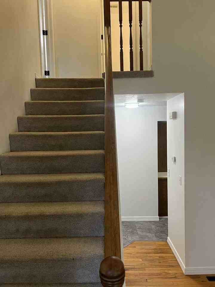 2511 Village Ct - Photo 5 of 30